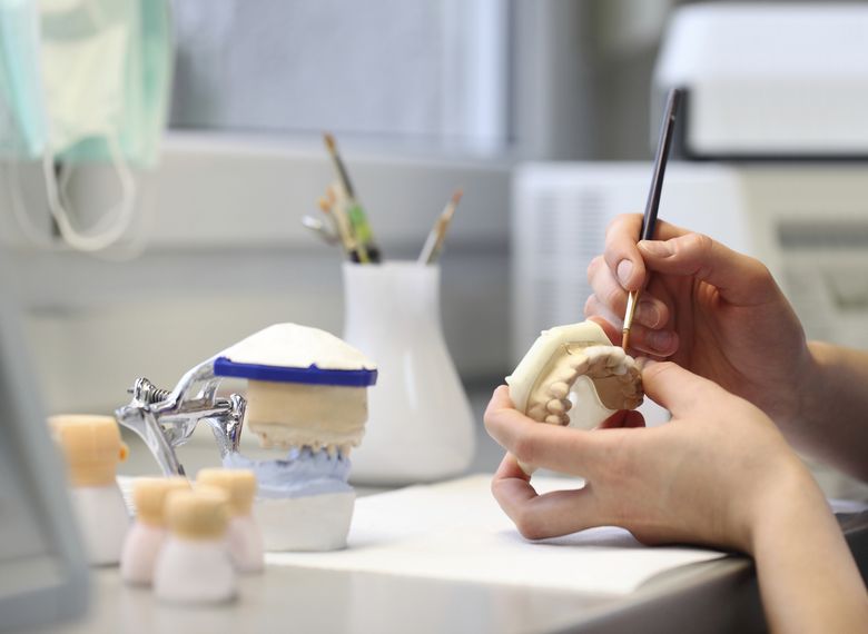 dental-dentist-objects-000039255640_Full.jpg